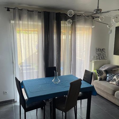 Chambre Agreable Avec Jacuzzi Marsella Exterior foto