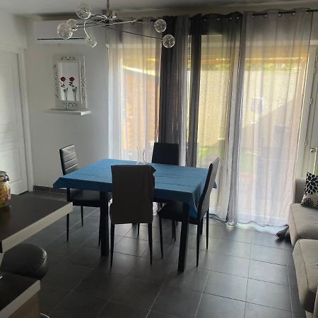 Chambre Agreable Avec Jacuzzi Marsella Exterior foto