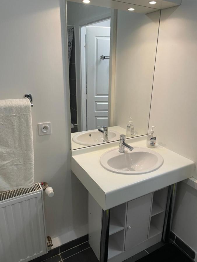 Chambre Agreable Avec Jacuzzi Marsella Exterior foto